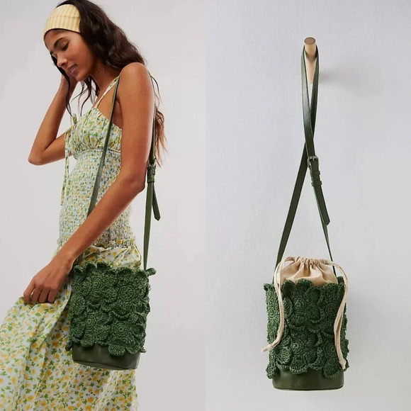 Free People Best In Show Bucket Bag in Hunter Green NWOT $108 - Picture 12 of 12